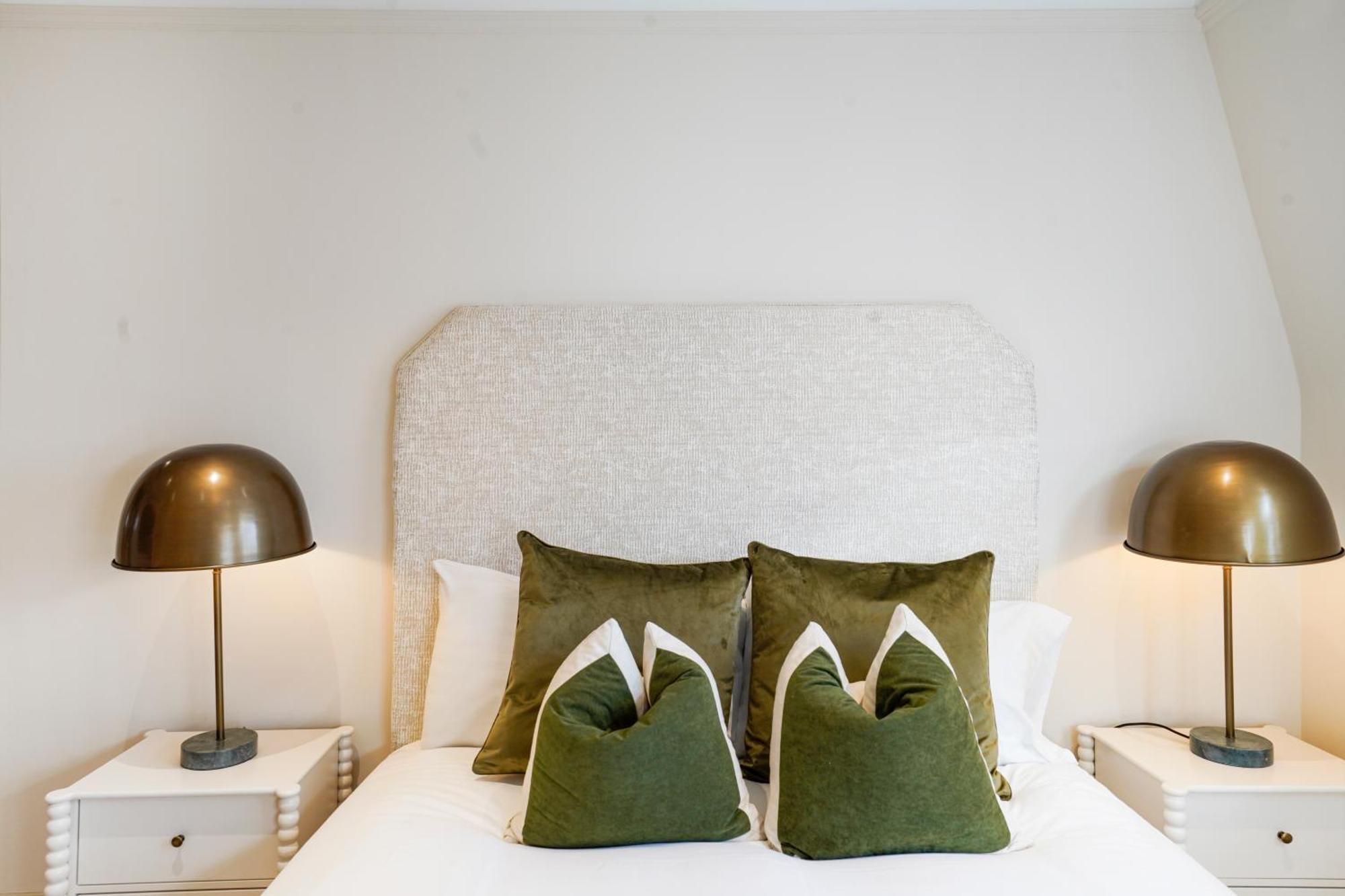 Spacious And Modern 4 Beds In Kensington Appartamento *
