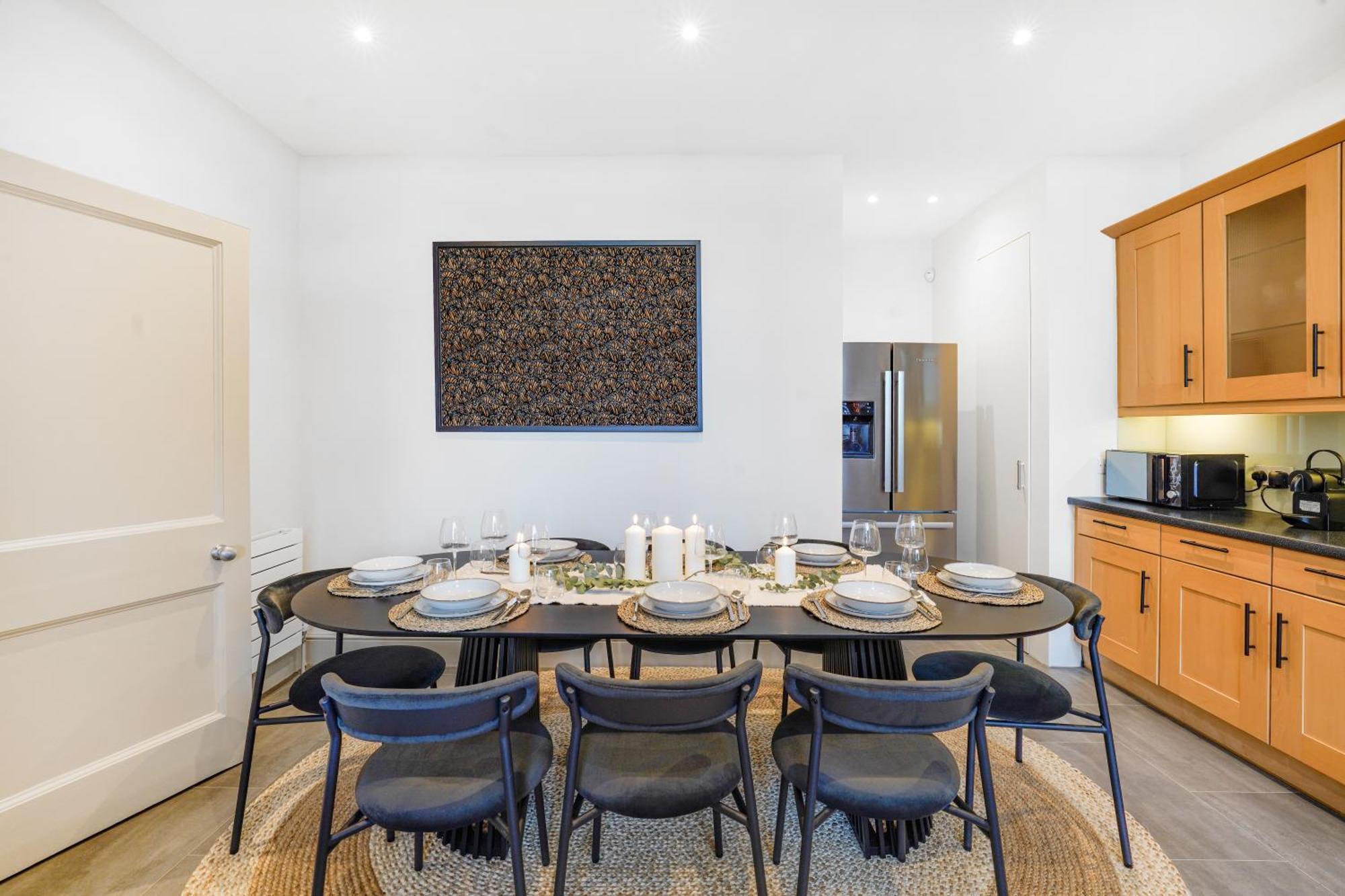 Spacious And Modern 4 Beds In Kensington * Londra