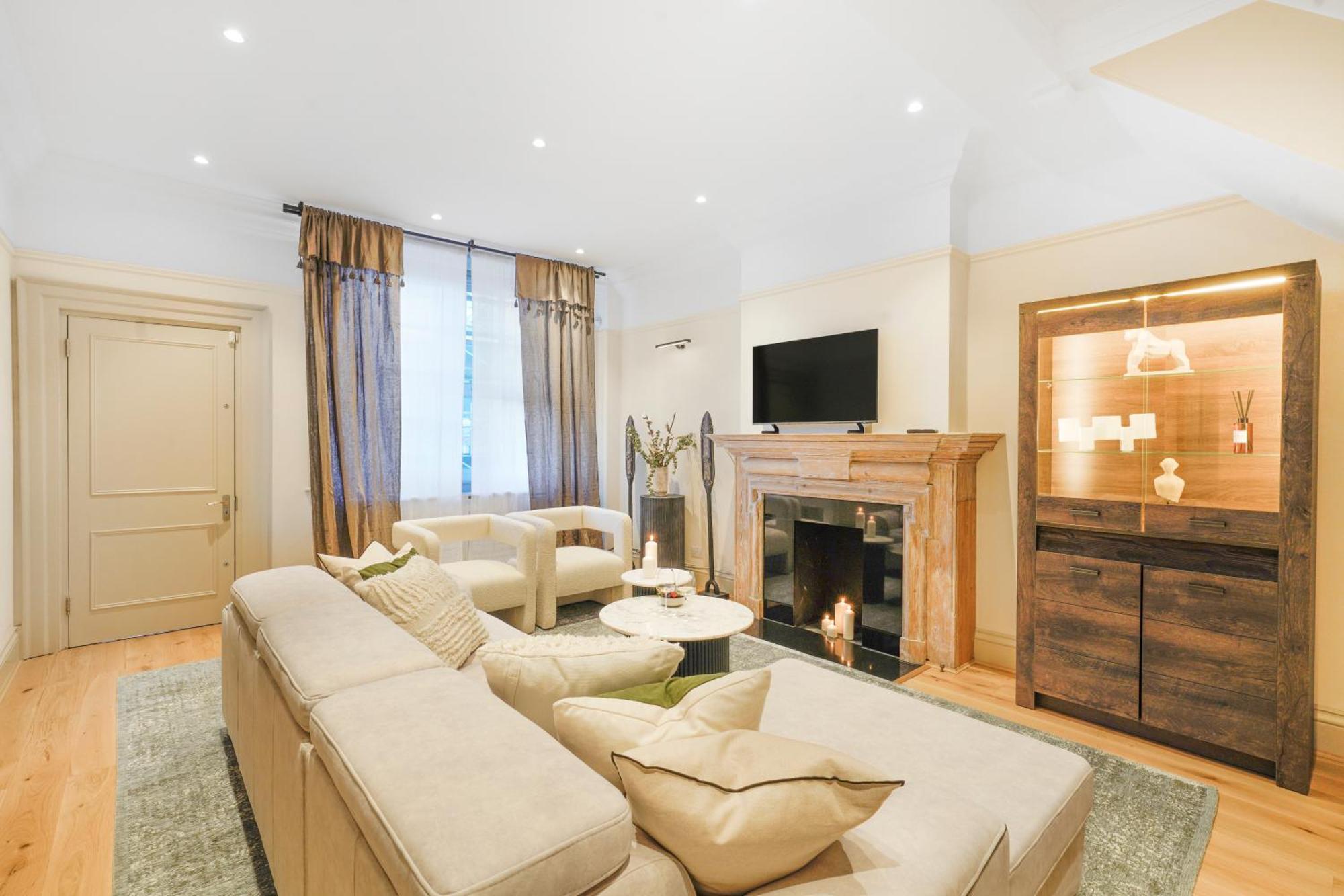 Spacious And Modern 4 Beds In Kensington Appartamento Londra